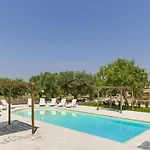 Trulli With Swimming Pool Villa *