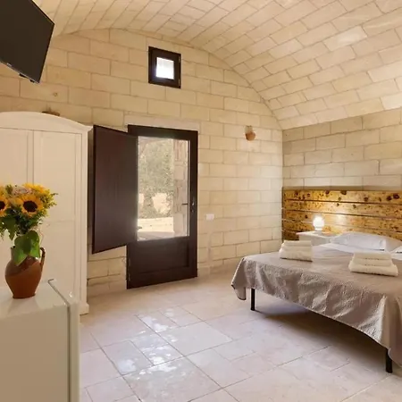 Willa Trulli With Swimming Pool Villa Castelli