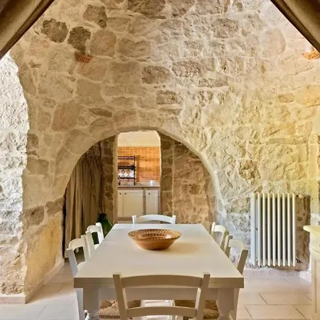 Willa Trulli With Swimming Pool Villa Castelli