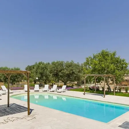 Moh - Trulli Relax With Swimming Pool Villa *