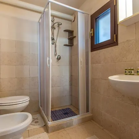 Moh - Trulli Relax With Swimming Pool Villa