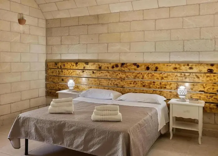 Trulli With Swimming Pool فيلة Villa Castelli