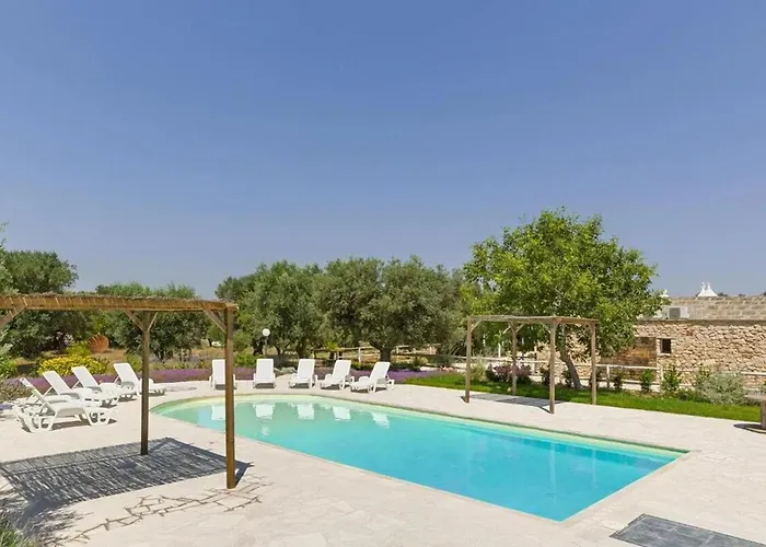 Trulli With Swimming Pool Villa *