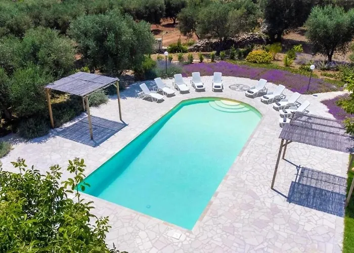 Trulli With Swimming Pool Villa